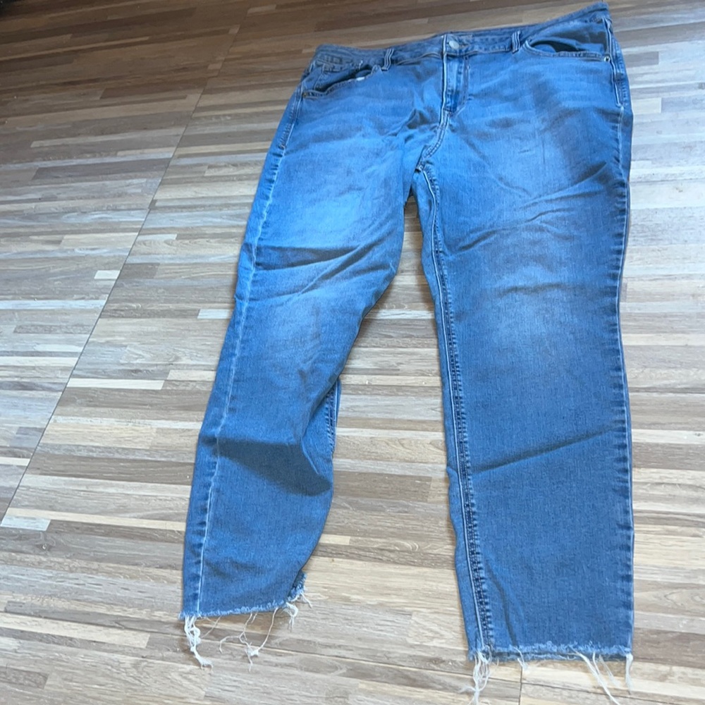 Old navy lightest wash midrise ankle rockstar skinny jeans
